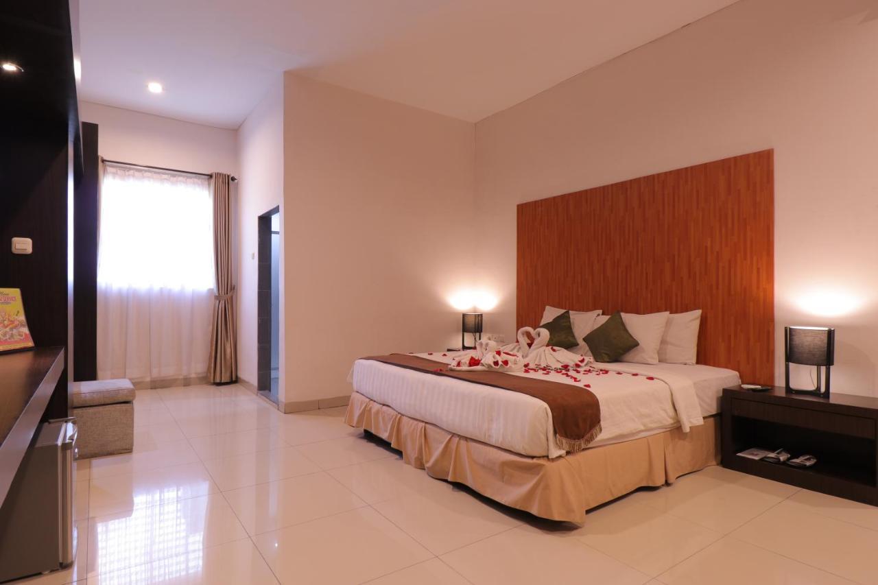 Saka Hotel Medan Sunggal Extérieur photo