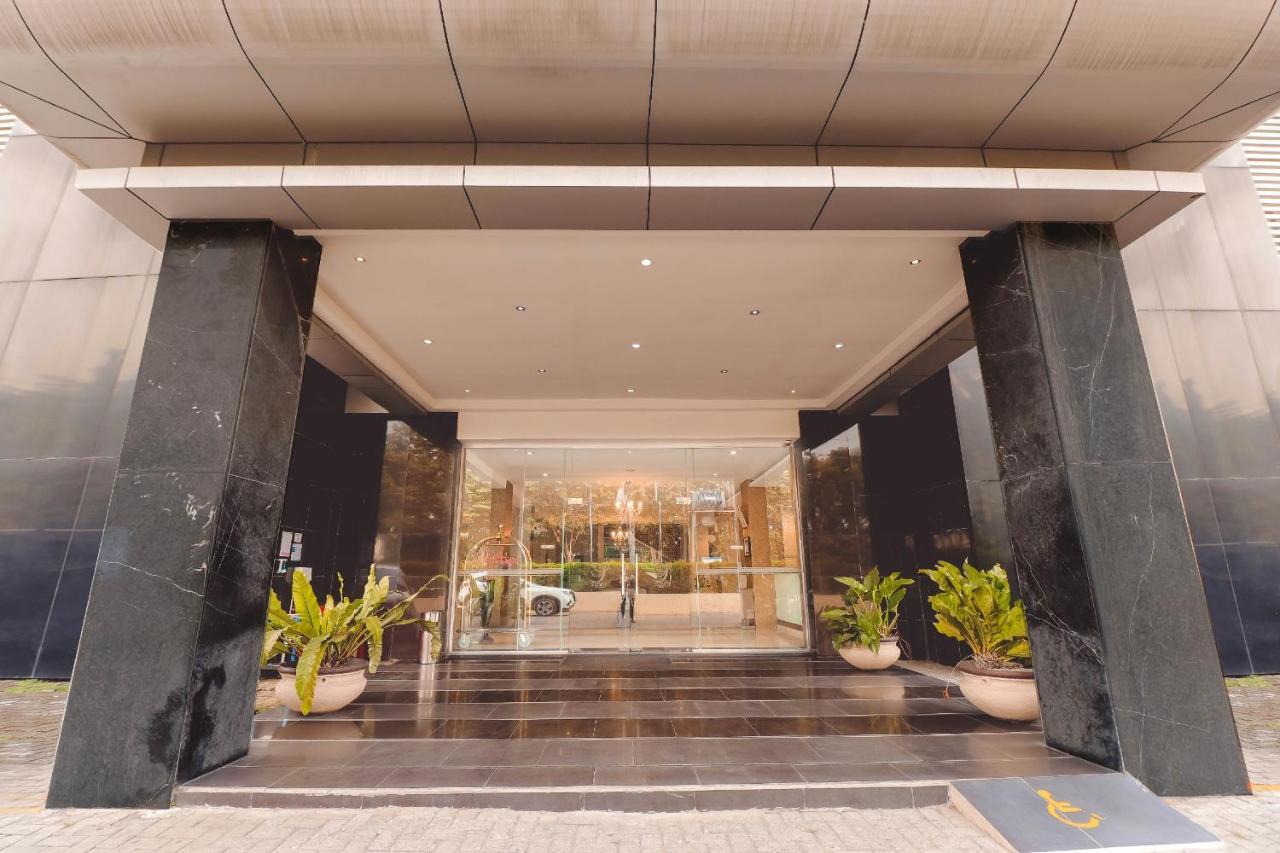 Saka Hotel Medan Sunggal Extérieur photo